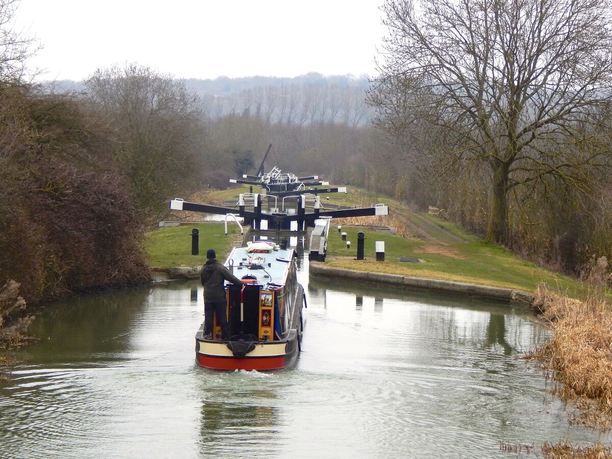 Rothersthorpe lock flight
